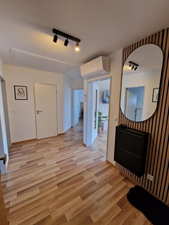 C4S Come4Stay Altoetting - 3-Zi Whg I Zentrale Lage I Parkplatz I Balkon I Wifi I Smarttv I 1 Kingsize, 1 Queensize Bett I Office Arbeitsplatz I Wohnbereich Mit Couch Und Essbereich I Voll Ausgestattete Kueche I Nespresso 외부 사진