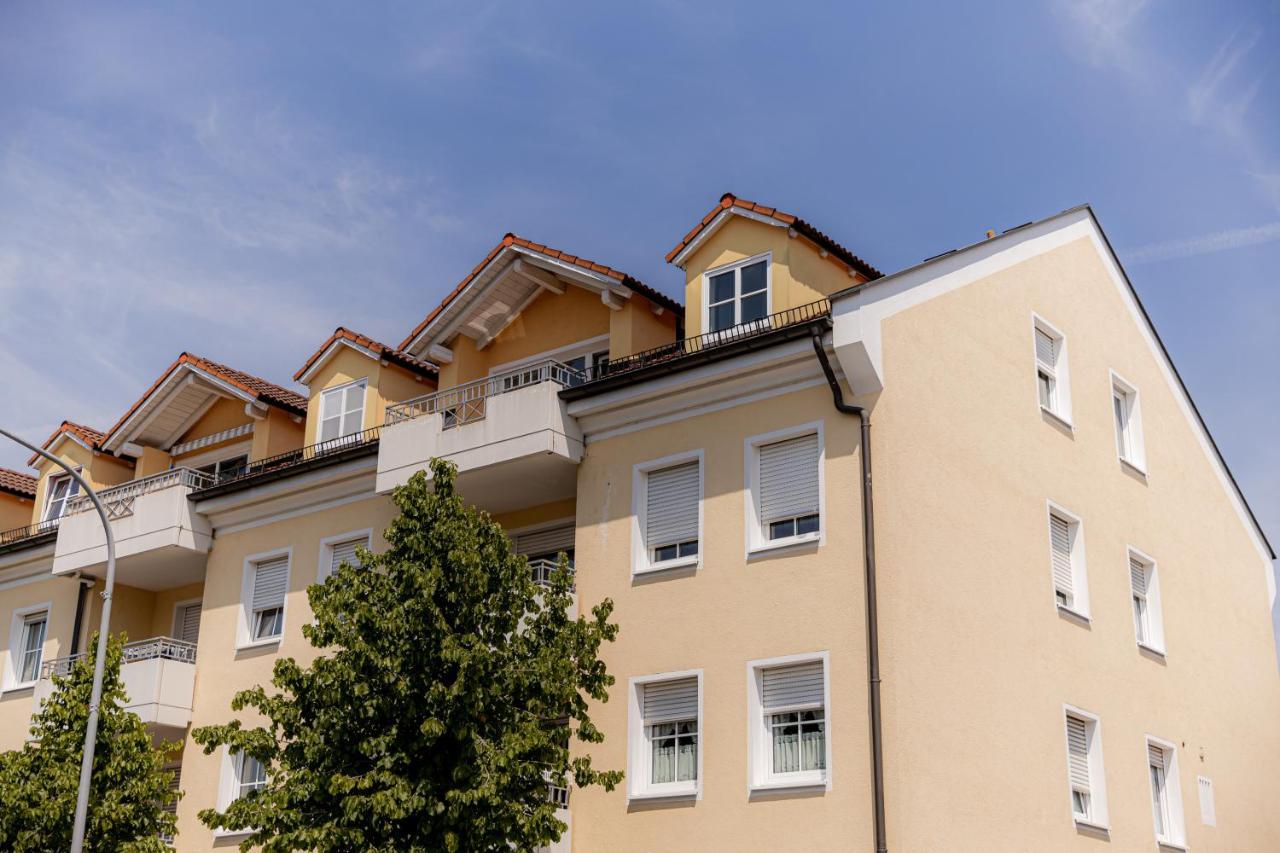 C4S Come4Stay Altoetting - 3-Zi Whg I Zentrale Lage I Parkplatz I Balkon I Wifi I Smarttv I 1 Kingsize, 1 Queensize Bett I Office Arbeitsplatz I Wohnbereich Mit Couch Und Essbereich I Voll Ausgestattete Kueche I Nespresso 외부 사진