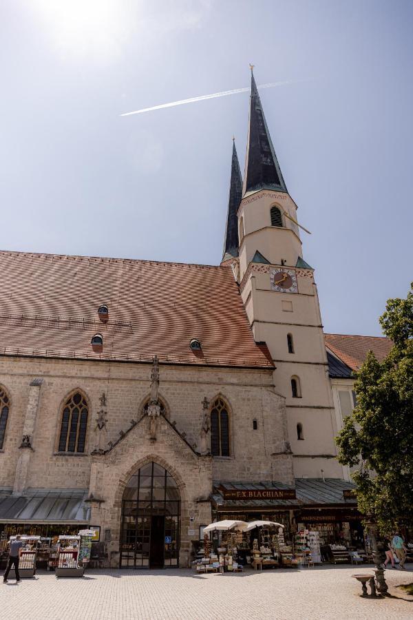 C4S Come4Stay Altoetting - 3-Zi Whg I Zentrale Lage I Parkplatz I Balkon I Wifi I Smarttv I 1 Kingsize, 1 Queensize Bett I Office Arbeitsplatz I Wohnbereich Mit Couch Und Essbereich I Voll Ausgestattete Kueche I Nespresso 외부 사진
