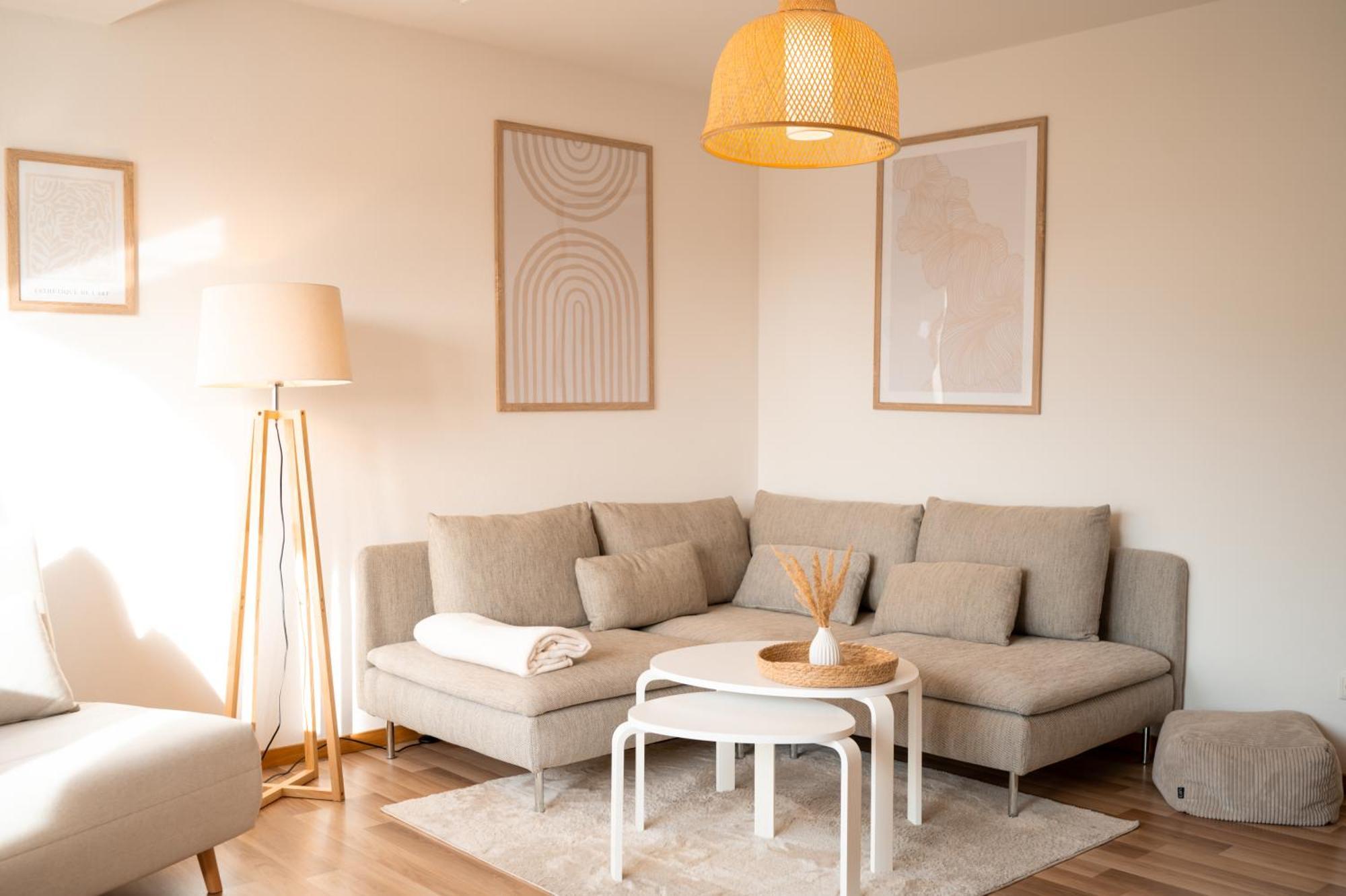 C4S Come4Stay Altoetting - 3-Zi Whg I Zentrale Lage I Parkplatz I Balkon I Wifi I Smarttv I 1 Kingsize, 1 Queensize Bett I Office Arbeitsplatz I Wohnbereich Mit Couch Und Essbereich I Voll Ausgestattete Kueche I Nespresso 외부 사진